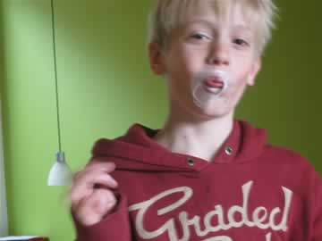 auk met kauwgom