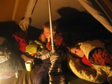in de tent